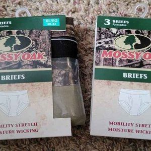 BRAND NEW: Mossy Oak Camo Men's XL briefs-3 pk-New in sealed package. Two packs